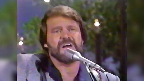 Ray Stevens - "Everything Is Beautiful" Live with Glen Campbell