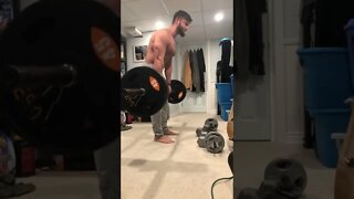 Doing deadlifts at home during lockdown