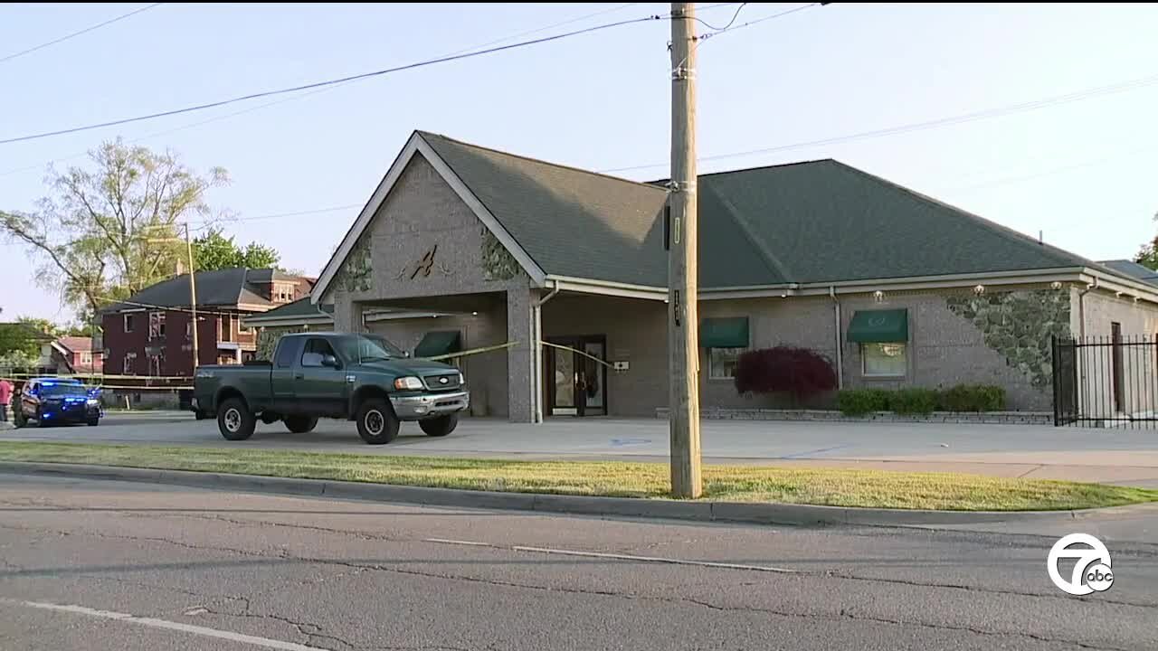 Man in critical condition after shooting outside Detroit funeral home