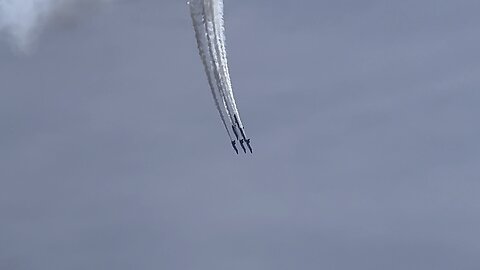 CNE Toronto Air Show 21. Loud sounds alert