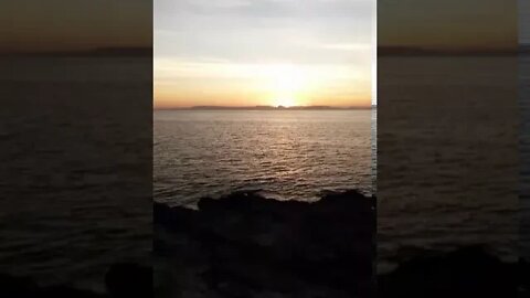 Το Φως του Ήλιου Καίει τον Μαυροψύχη (Νο2)