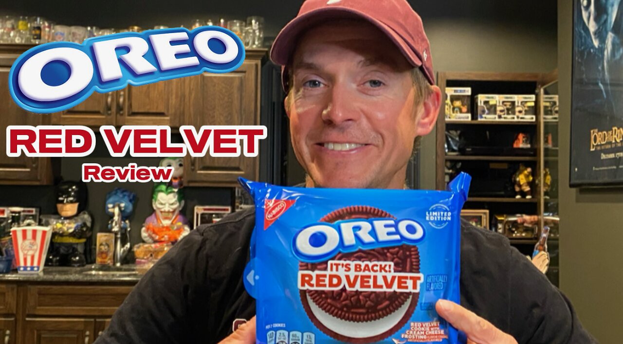 Red Velvet Oreos are back!