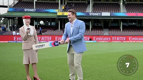 Shane Watson and Eoin Morgan battle in the Keepy Uppy Challenge | Emirates | T20WC 2022