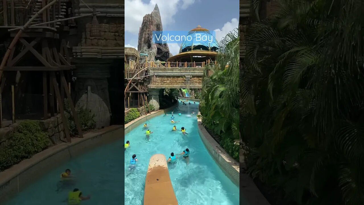Slides & tubes & rivers 🗿 Volcano Bay 🌋⛱🌴🐸#uoap #volcanobay #shorts #summertime #universal