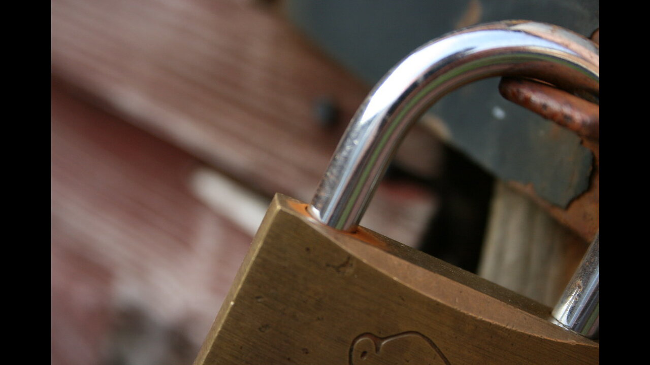 蚊型銀行執笠累街坊,邪惡國家聯盟自保