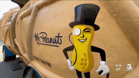 Take Time to Smile: Wienermobile, NutMobile pay Omaha a visit