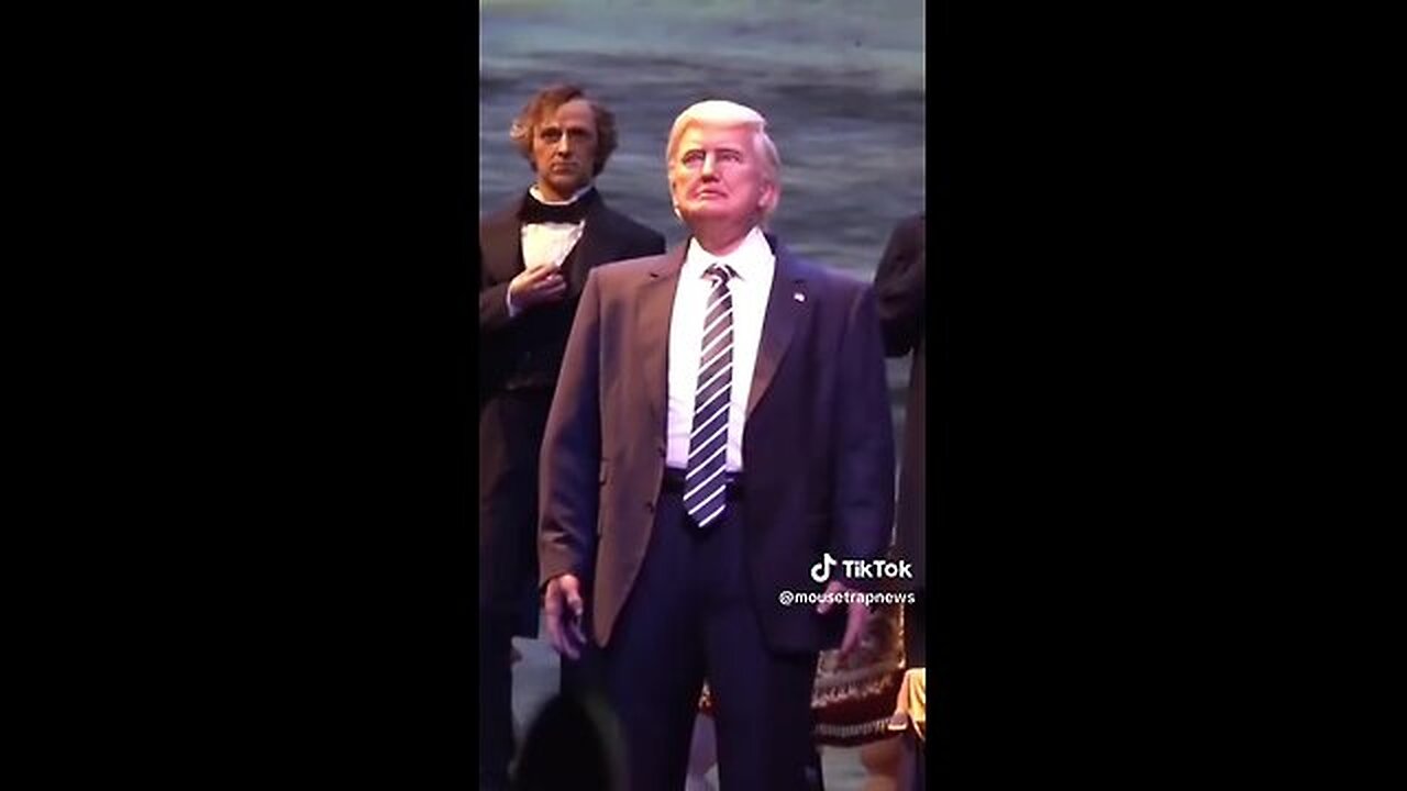 DISNEY IS CLOSING THE HALL OF PRESIDENTS - ASSHOLES...