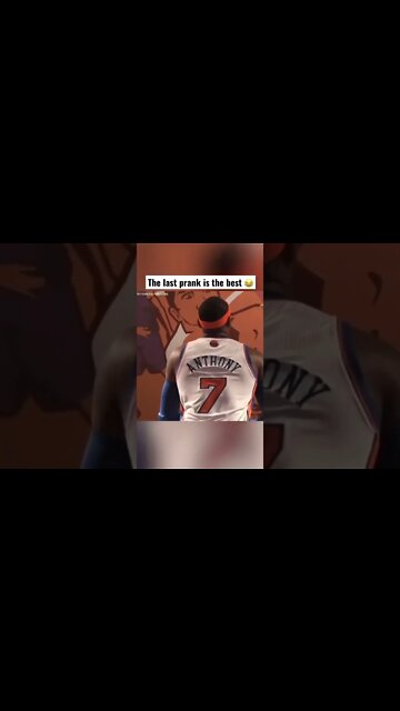 Carmelo Anthony pranks fans in New York 😂