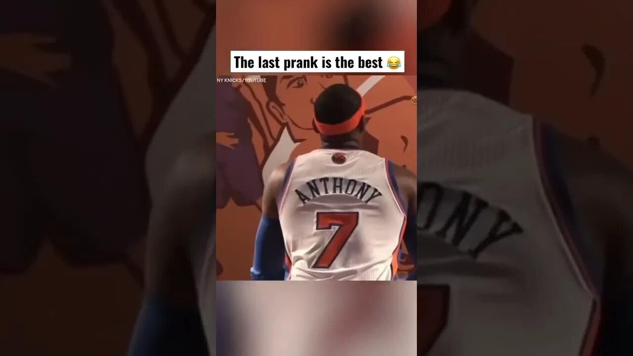 Carmelo Anthony pranks fans in New York 😂