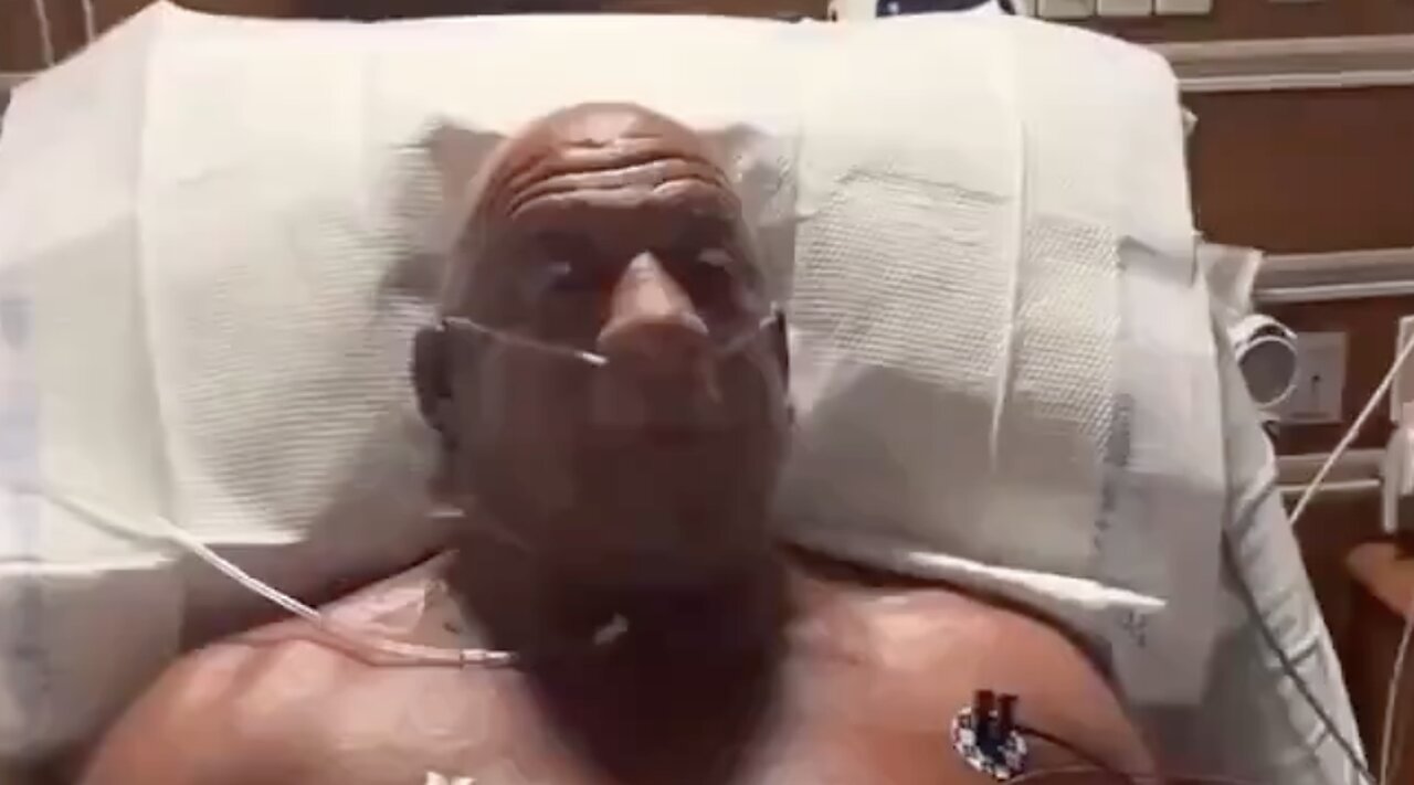 UFC champ wakes up in tears after successfully saving his parents from a house fire