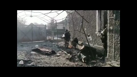 CHECHEN SOLDIERS CLASHING WITH UKRAINIAN FORCES IN MARIUPOL!