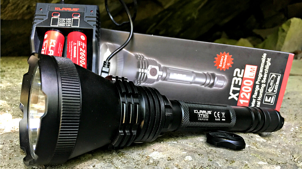 Klarus XT32 Flashlight