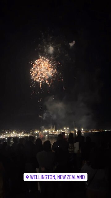 Guy Fawkes’ Day firework 🧨