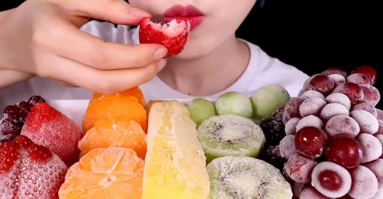 ASMR MUKHBANG FROZEN FRUITS