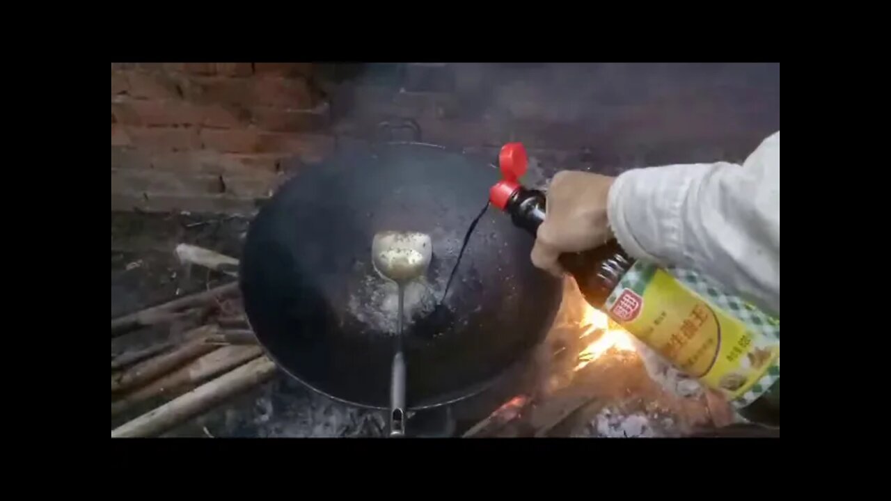 虽然下点毛毛雨但丝毫不影响我这哥炒饭