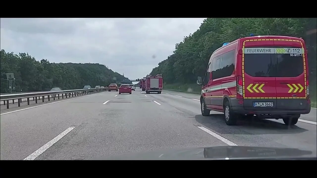 Hochwasser: Feuerwehr ist unterwegs, aber in die falsche Richtung!