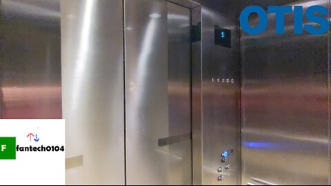 Otis Hydraulic Elevator @ Prudential Center - Boston, Massachusetts