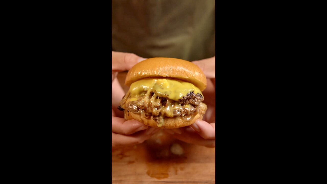 Smashed Onion Burger