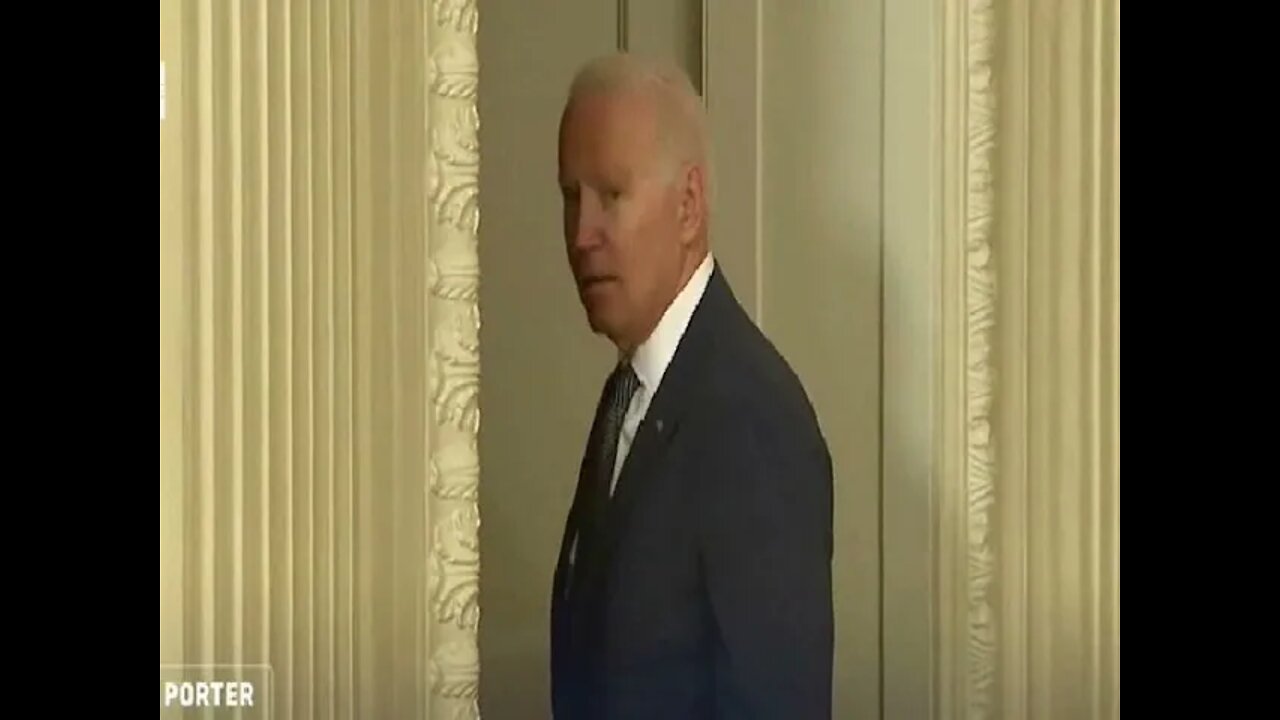 LOL Even left wing reporters LAUGH at Biden's empty threats, they know wimp Biden is owned by Putin