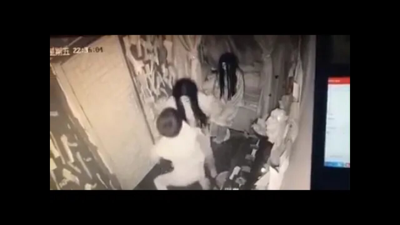 Haunted house fails