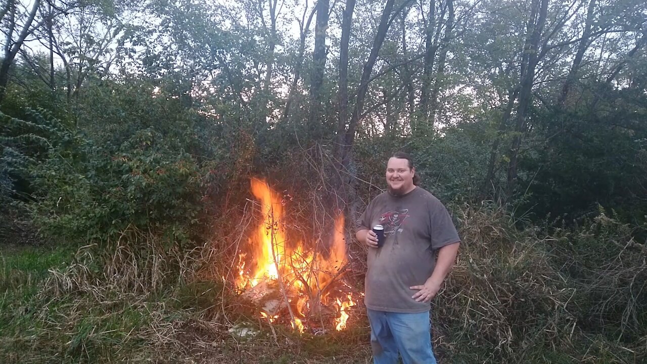 In the Bush #33 Gull Wing Shelter Part Two and Fall Bonfire