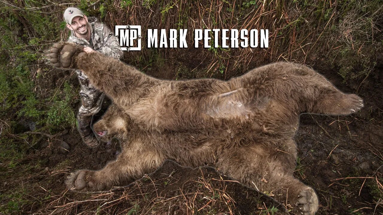 Giant 10 foot Alaska Brown Bear | Mark Peterson Hunting