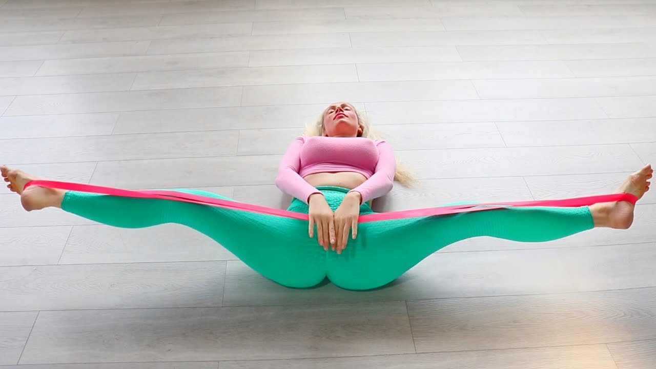 Yoga Art and Stretching — Splits Flexibility Flow