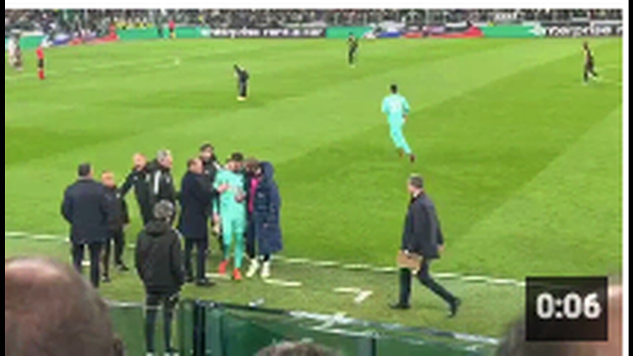 Juventus goalkeeper Wojciech Szczęsny leaves the field in tears after grabbing his chest...