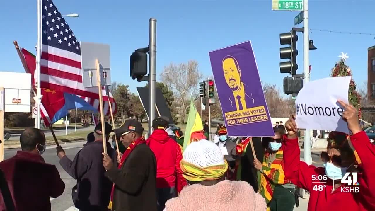 Supporters, protestors gather for Biden's arrival in KC