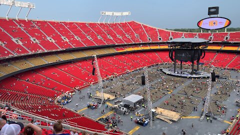 Garth Brooks concert Kansas City