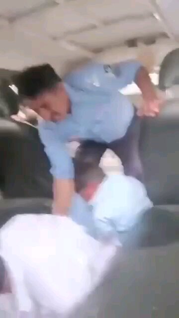 Pakistani Police showing actual police brutality. According 2 police he was a purse snatcher & thief