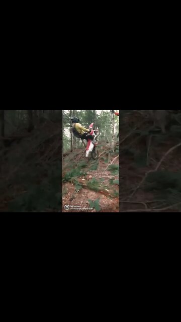 did he make it??😱 #close #dirtbike #legend #motosport #motocross #fail