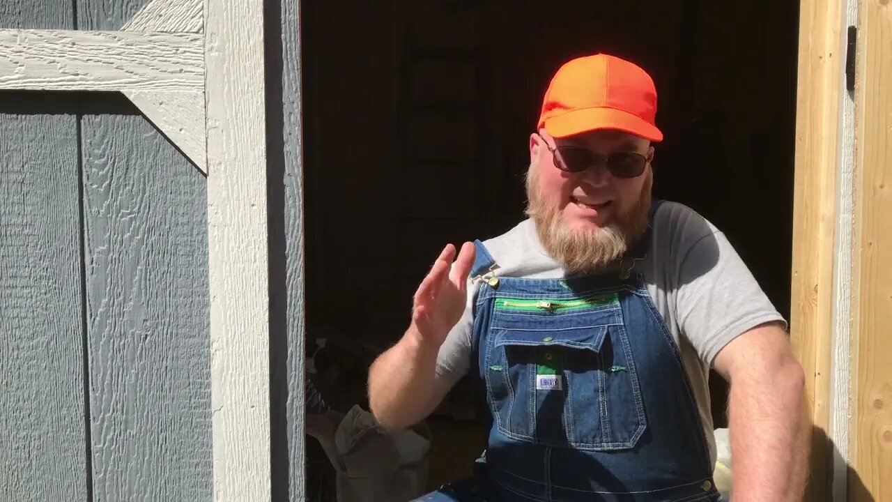 What is the difference between a homestead and small farm?