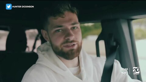 Hunter Dickinson leaves Michigan to transfer to Kansas