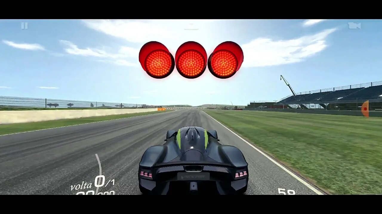 GUIGAMES - Real Racing 3 - Aston Martin Walkire - Silverstone 18-12-2020