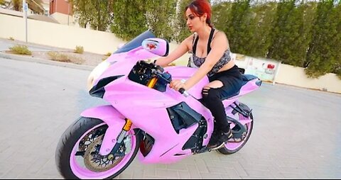 MY SISTERS NEW CUSTOM BIKE