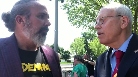 Manuel Oliver escorted out of the White House Dr Harper interview July 11, 2022