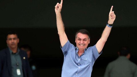 "O Bom filho a casa volta" Bolsonaro retorna ao Brasil. (23:30hs)