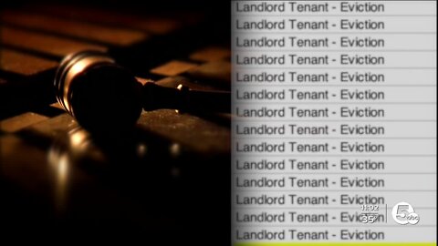 CLE Shaker Square tenants share complaints with New York City apartment owners