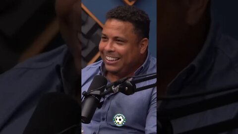 RONALDO FENOMENO: REAÇÃO DO TORCEDOR NA RUA #shorts