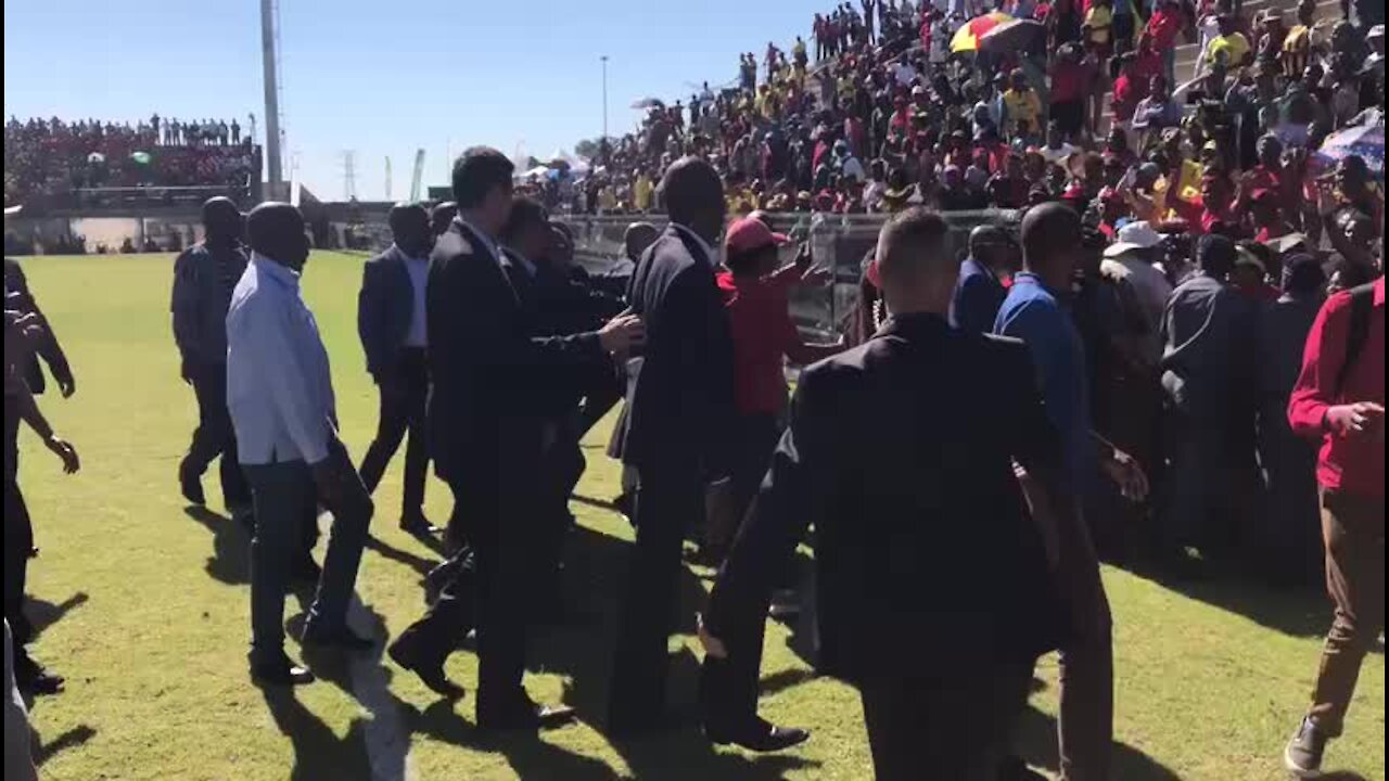 UPDATE 2 - SA President Ramaphosa arrives for May Day celebrations in Port Elizabeth (h7B)