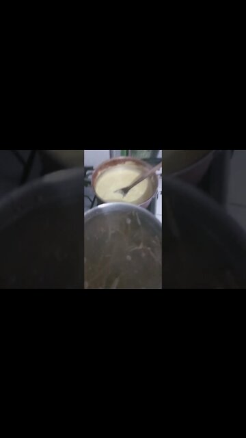 Atencion é horra de matarr ah fome tá na mesa pessoal pasta molho branco curry e bacon