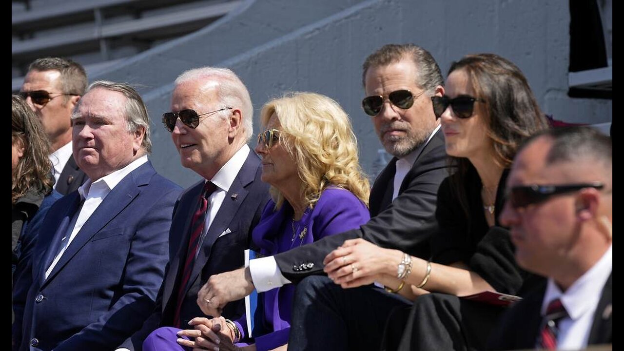 People Are Talking About Ashley Biden's Weird Moment With Joe on the WH Balcony During Fireworks