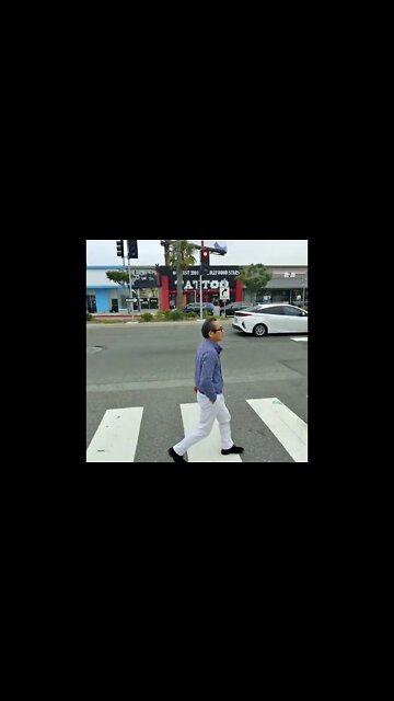 Chicken Nuggets Dropped All Over Road! #MegaFails #Shorts