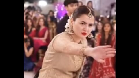 pakistani wedding dance || actore || beautiful hania amir || #pakistan