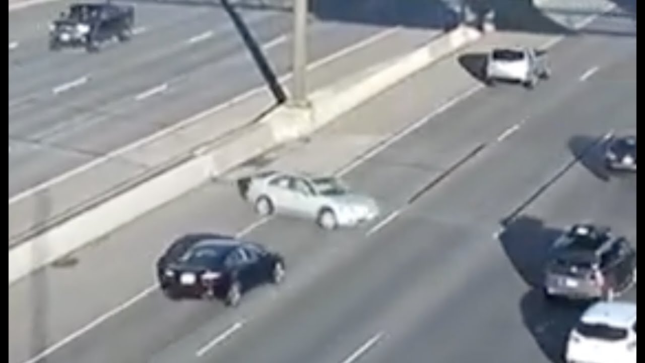 I-694 WB at East River Road on June 21, 2021 at 6;49am