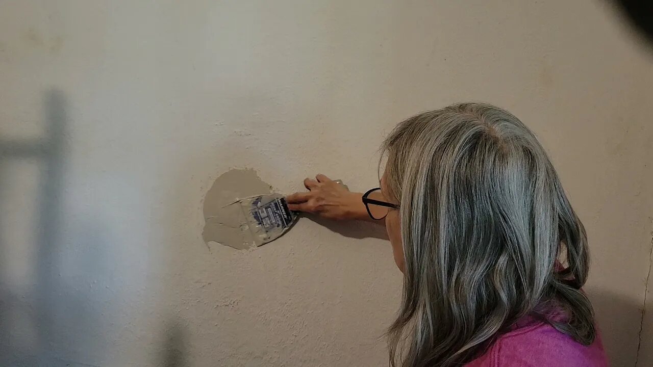 Mudding The Holes In The Walls