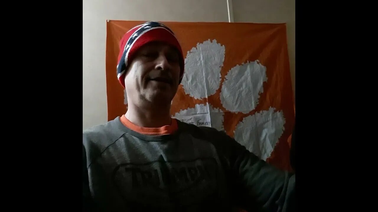 Fearmongering Dems keep on catching tha Rona! Cackling Kamala is the latest turd!