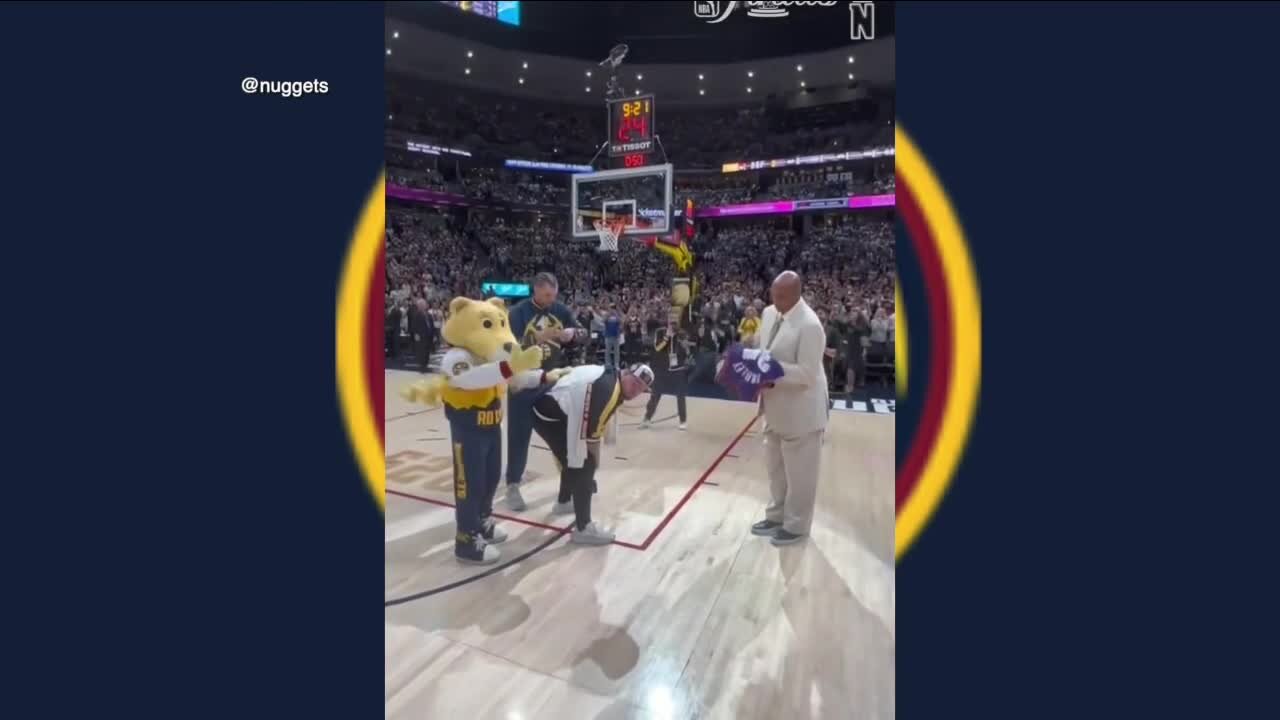 Denver Nuggets mascot Rocky settles the score with nemesis Charles Barkley