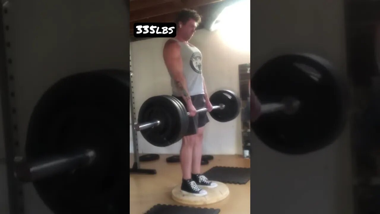 Beltless 335 deficit deadlift (warmup) #shorts